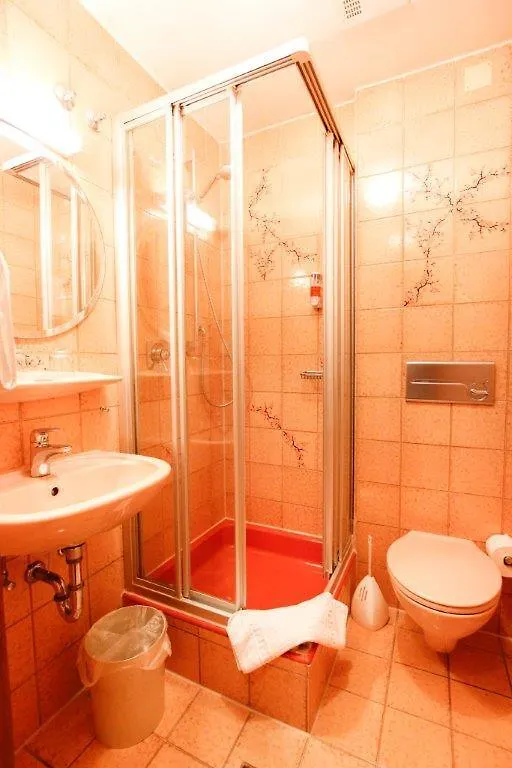 City Hotel Schonleber Wuerzburg