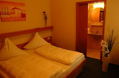 City Hotel Schonleber Wuerzburg